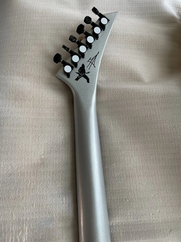 Factory Customized Flying V-Shaped Argent Electric Guitar Professional Hot Sale - 第 6/12 張圖片
