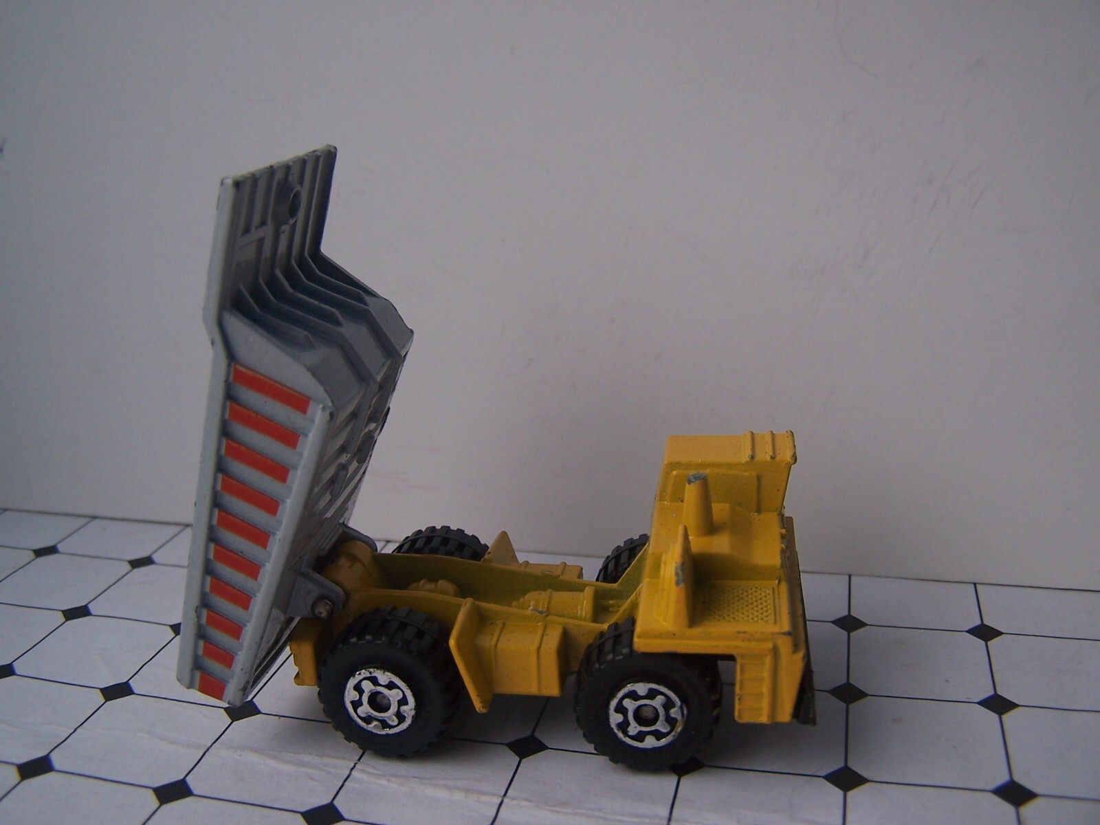 Picture 6 of 9