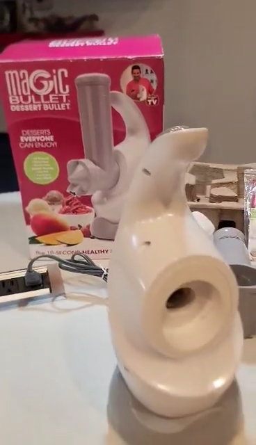 MAGIC BULLET DESSERT BULLET BLENDER - WHITE / GRAY - NEW - OPEN