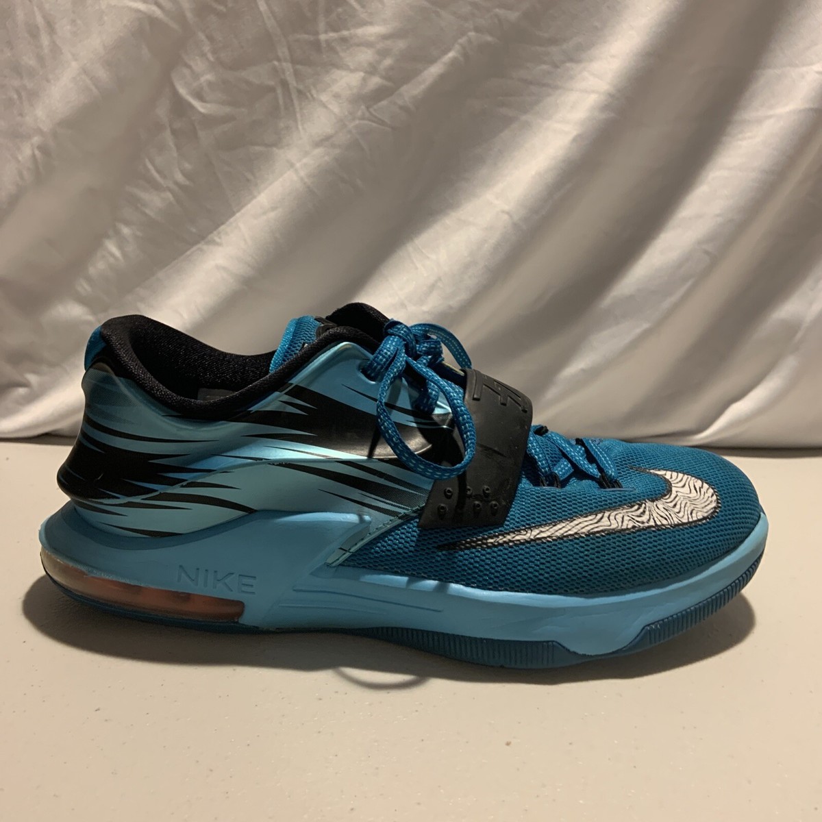 NIKE KD7 KEVIN DURANT SZ US 6.5Y KIDS BASKETBALL SHOES BLUE BLACK