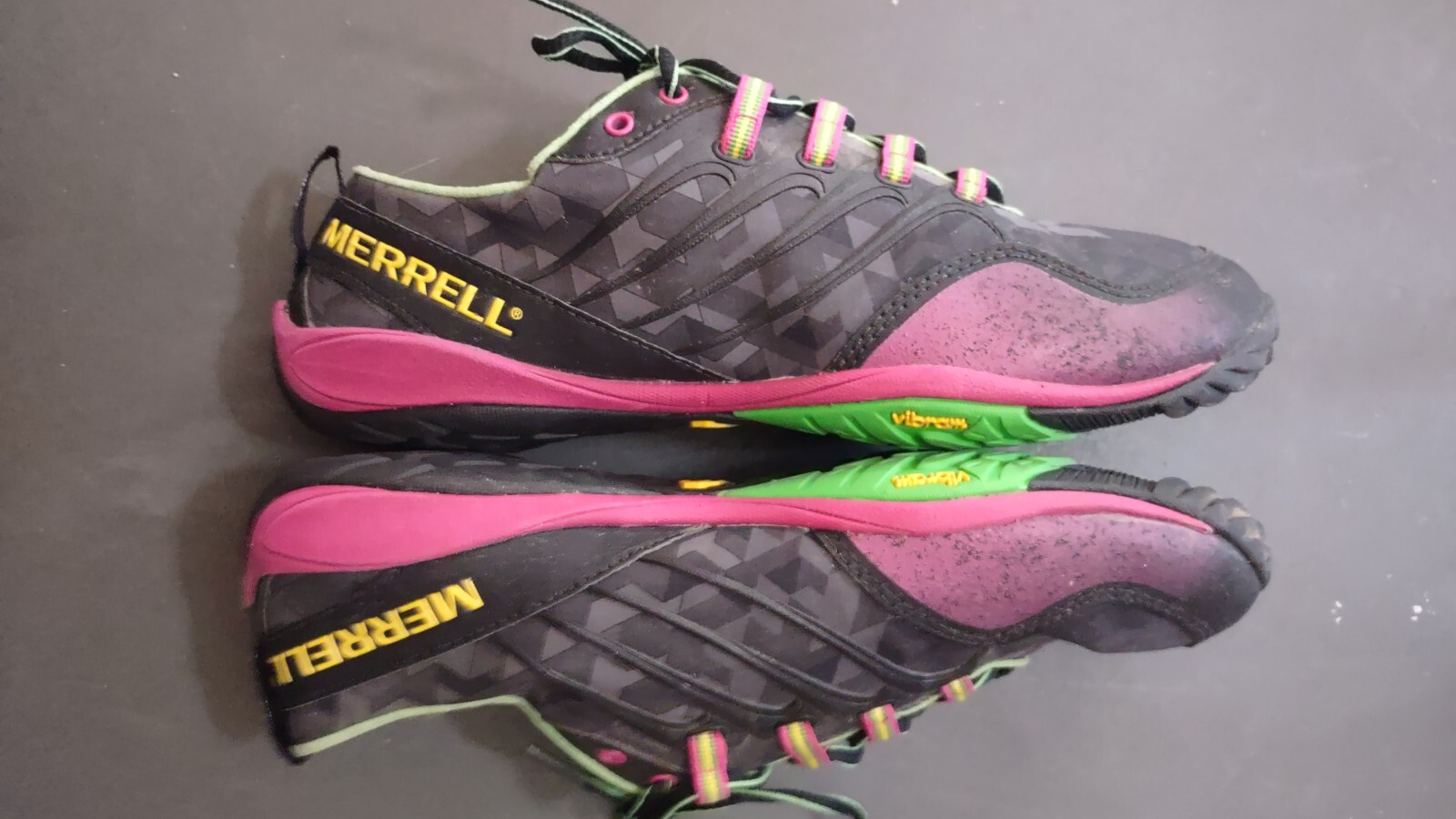 SAOLA Scarpe da corsa Merrell a piedi nudi donna taglia 11 usate suola Vibram