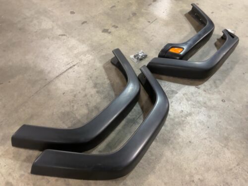 Jeep TJ Wrangler OEM 4.25 in Rubicon Fender Flare Set of 4 1997-2006 164318 - Picture 4 of 12