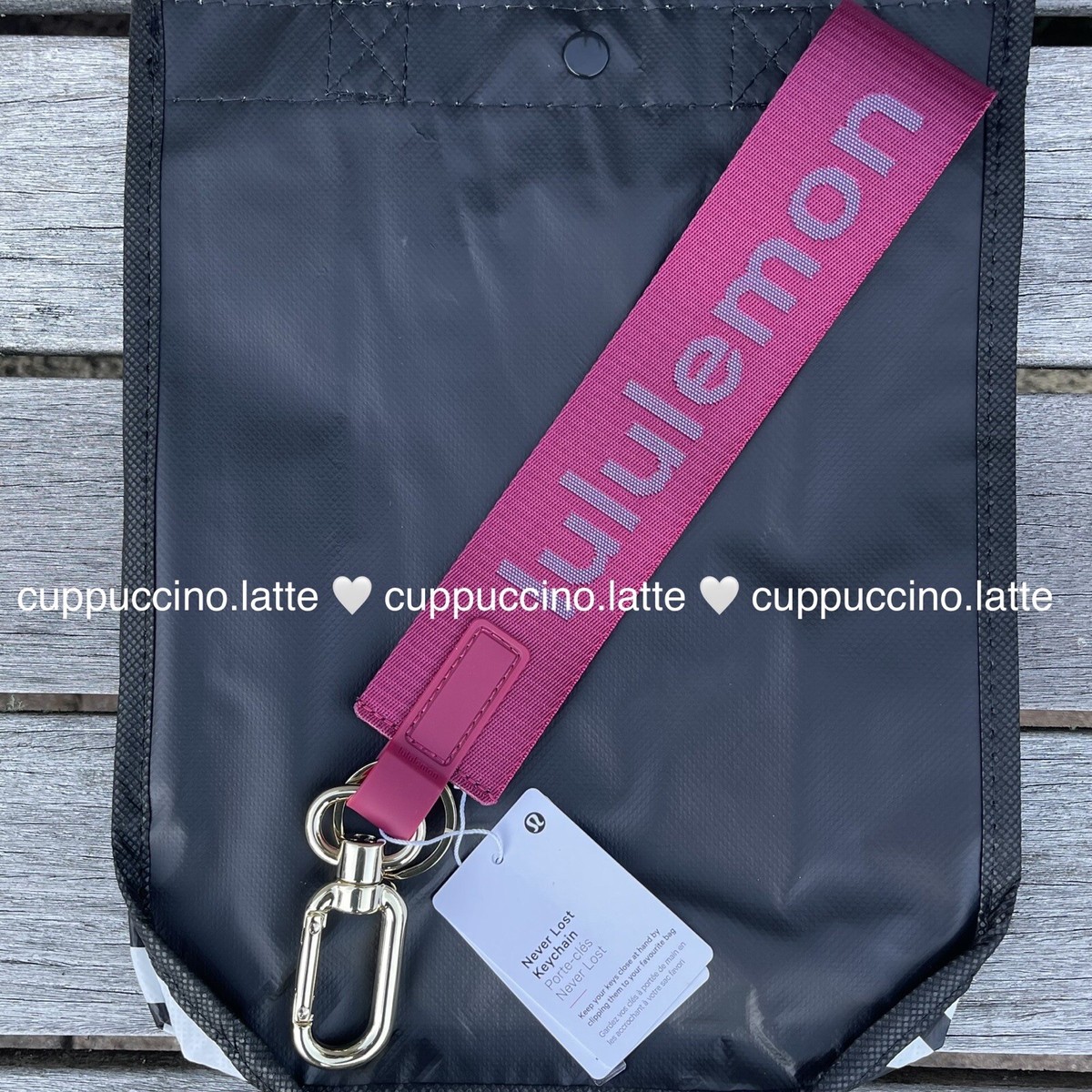 【ルルレモン】Never Lost Keychain ネバーロスト キーホルダー Never Lost Keychain | Men's Bags,Purses,Wallets | lululemon