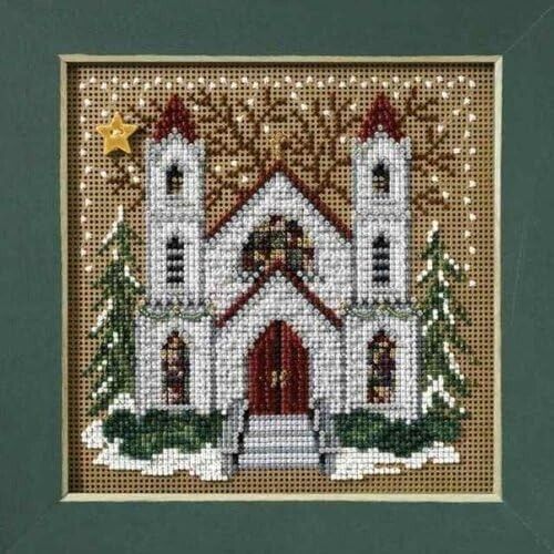 MILL HILL Buttons Beads Kit Counted Cross Stitch ST NICHOLAS CATHEDRAL Village - Picture 1 of 2