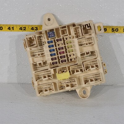 2004 Lexus IS300 Right Side Fuse Box Junction AA6940 