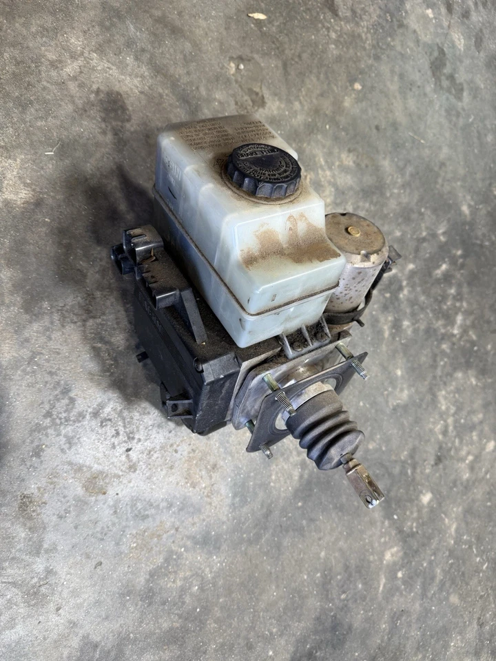 Toyota Land Cruiser 2000-2002 ABS bomba Master Cylder OEM #47210-60061 Foto 3 de 4