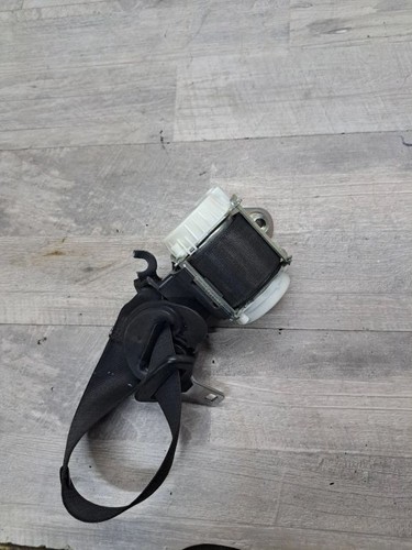 BMW 3 E90 E91 2008 Vorne links Sicherheitsgurt vorne 33059848 TNR10089