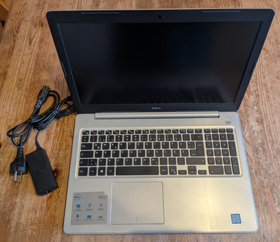 DELL INSPIRON 5570 15,6'' FHD Laptop | Intel i5-8250U | 8GB RAM | 256GB SSD+WIN11