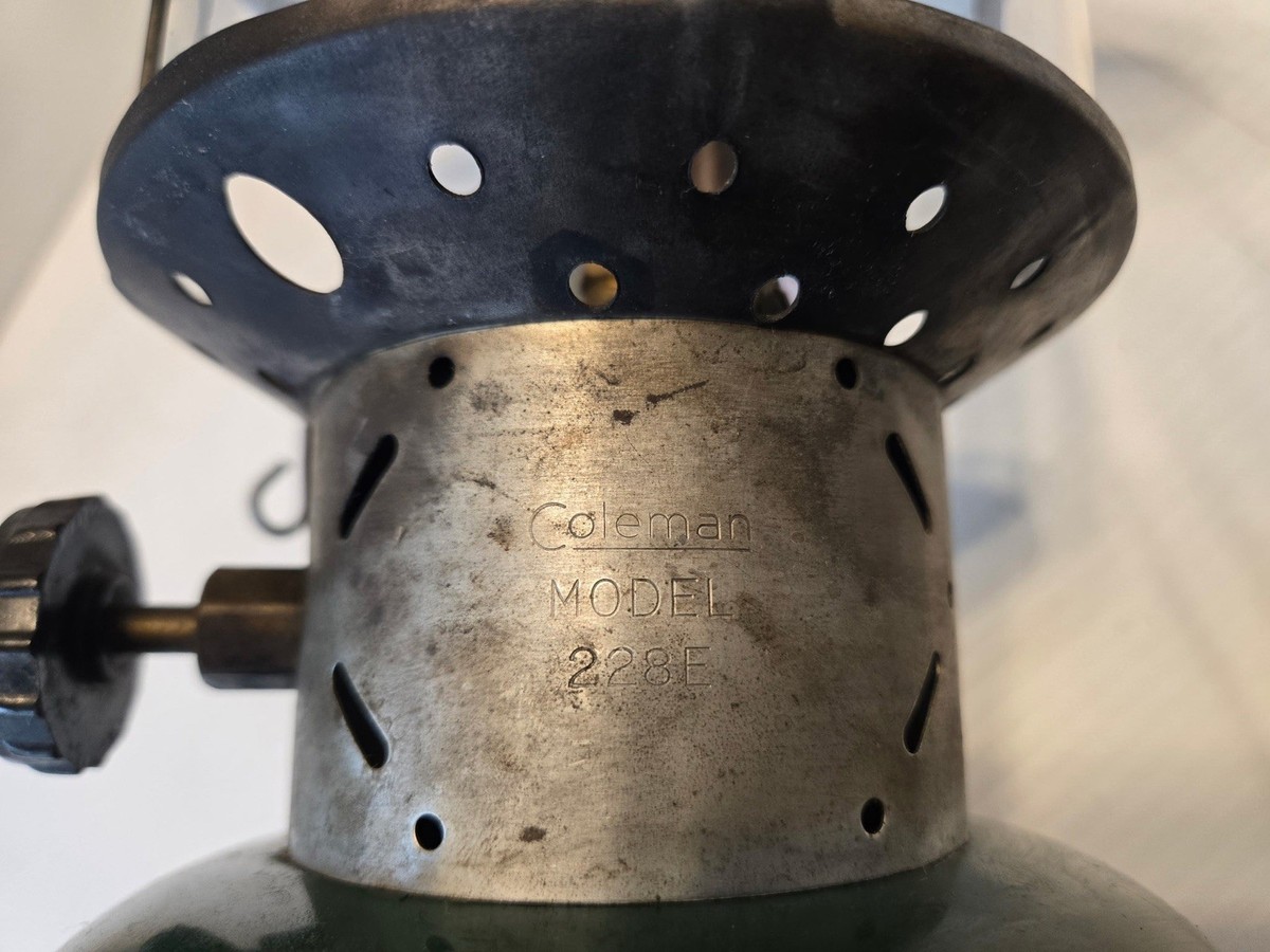 Coleman 228E 59年製 Vintage Coleman Big Hat Dual Mantle Gas Lantern 228E May