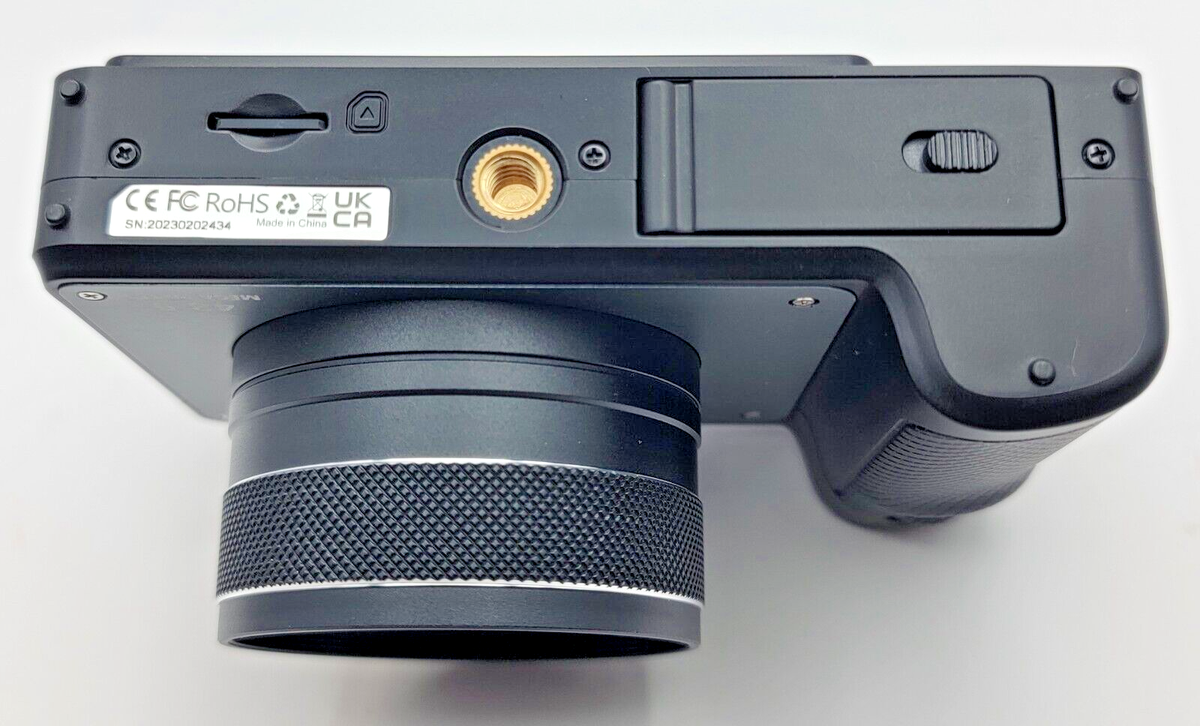 Digital Video Camera 48 Megapixels 18X Digital Zoom f=2.0mm F2.2