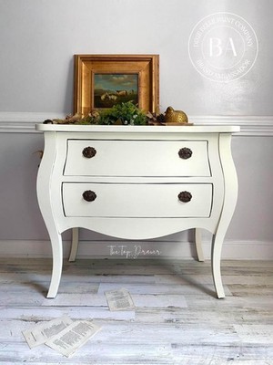 Dixie Belle Chalk Paint Cucumber Ice - FREE SHIPPING!