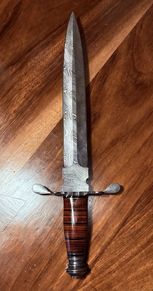 Modelo # 5389 “Old Guard” Damasco Forjado à Mão Espada Curta Adaga Talheres de Impacto - Imagem 2 de 4