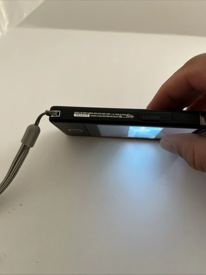 Videocámara/cámara digital Sony MHS-PM5 Bloggie HD de bolsillo con zoom 4x PROBADA CON BATERÍA Foto 4 de 4