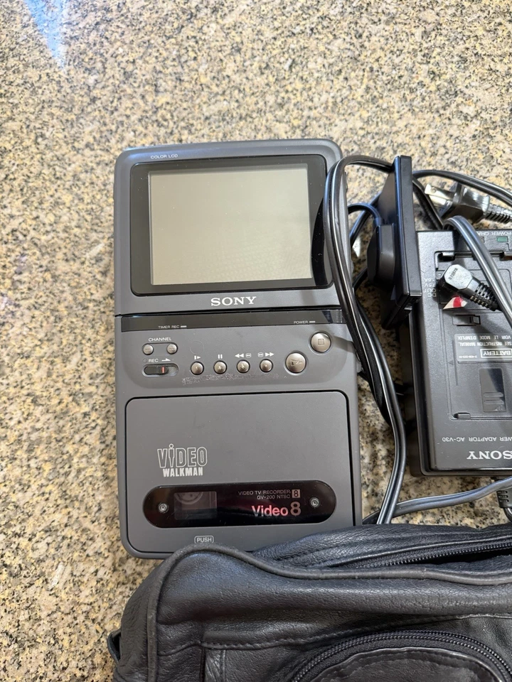 Sony GV-200 Video Portatile Wireless 8 Walkman Registratore Tv Si Accende - Immagine 2 di 4