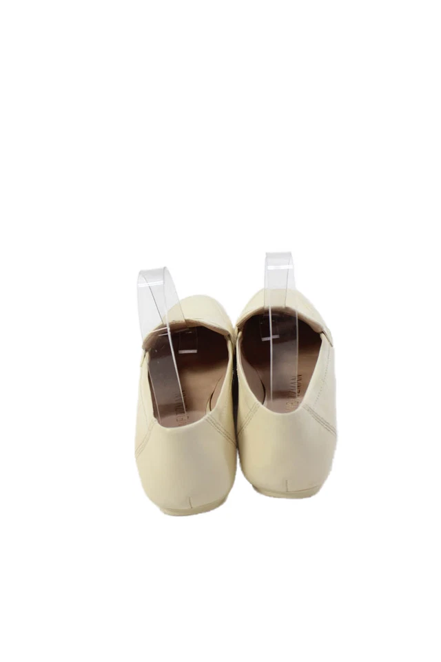 Mocasines sin cordones Stuart Weitzman para mujer punta redonda de cuero blanco talla 7AA Foto 3 de 4