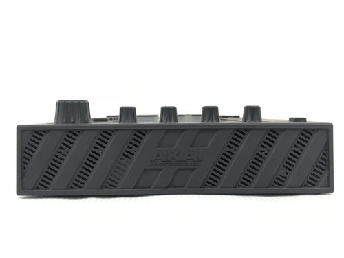 AKAI MPC Live Portátil Powerhouse Profesional Sampler Batería Envío Gratis - Imagen 6 de 9