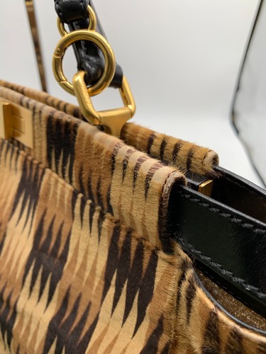 Fendi Peekaboo calfskin Top Handle Handbag RARE beaded Large pattern neutral - Picture 8 of 24