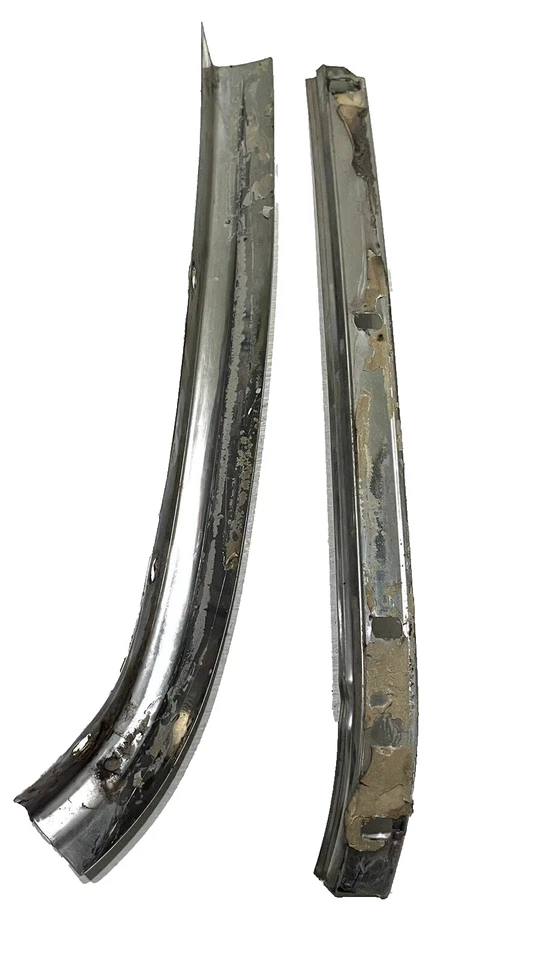Corvair Convertible Cromo A Pilar Moldura Izquierda 1962-1964 OEM Foto 3 de 3