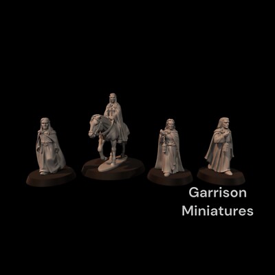 Travelling Elves X4 , ideal LoTR, MESBG etc Wargames and Collectors 28mm