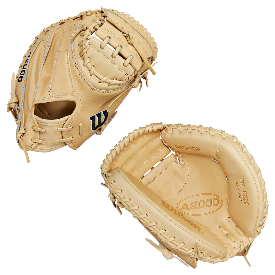 2024 Wilson A2000 M23 Classics 33.5&rdquo; Baseball Catchers Mit