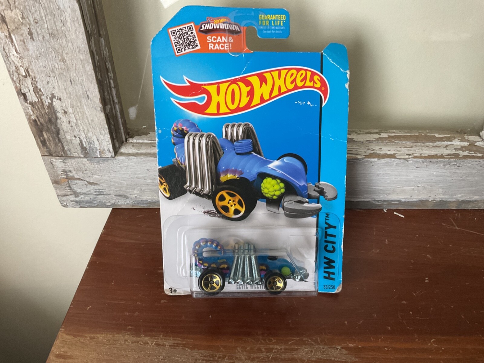 2015 Hot Wheels Eevil Weevil HW City Street Beast Blue
