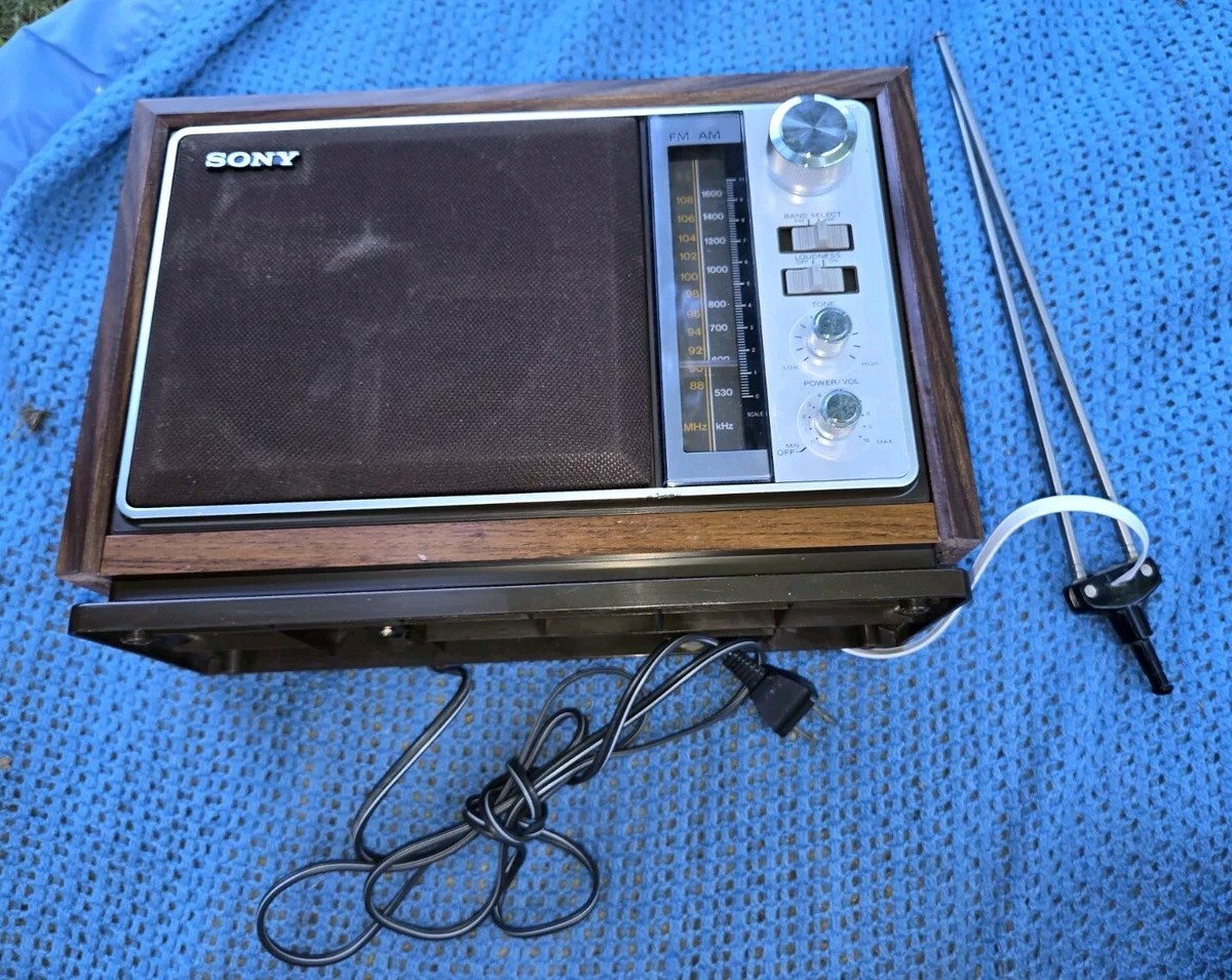 Vintage Sony AM/FM Tabletop Radio 2 Bands Wood Grain ICF-9740W