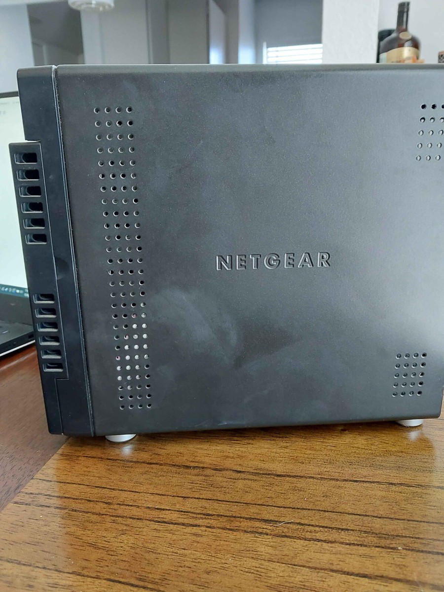 Netgear RN104 4-BAY ReadyNAS Storage 4x 2TB Samsung 860QVO