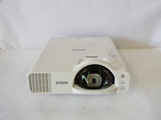 Epson EB L200SX 3LCD Laser Projector 5200 Lumens (1331 Lamp Hours) (B4582)