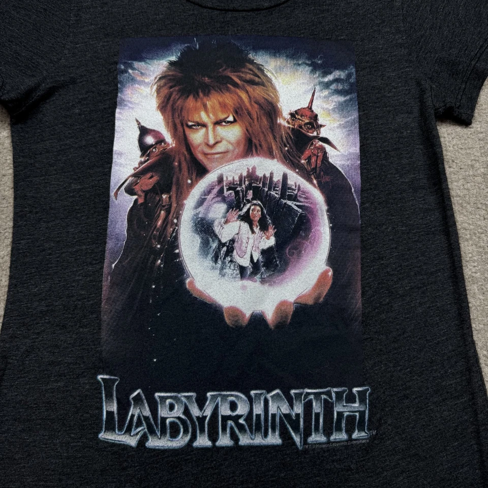 Camisa para mujer vintage Y2K Local Celebrity x Labyrinth talla M gris manga corta Foto 3 de 4