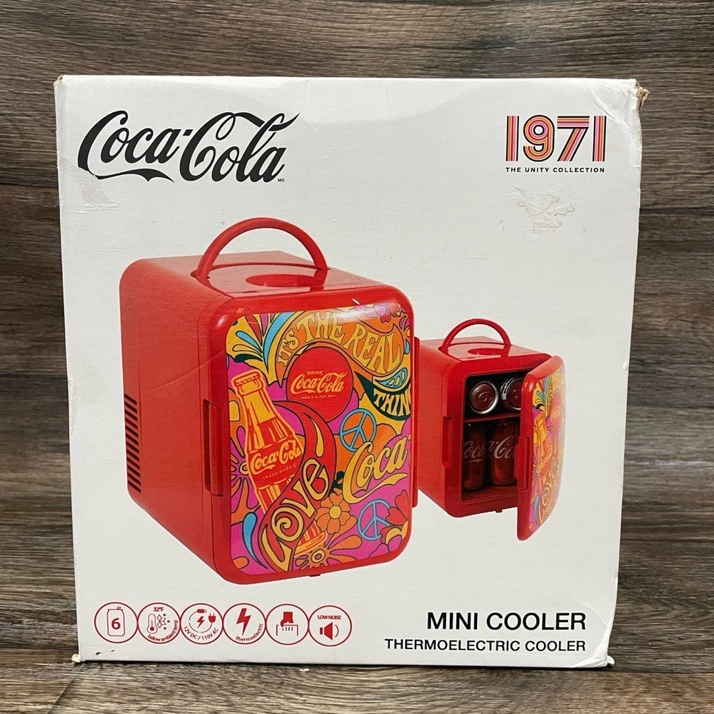 Coca-Cola 1971 Unity Collection Limited Edition Mini Thermoelectric Cooler NEW