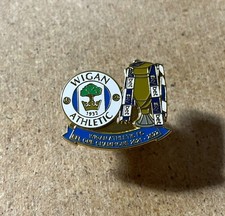 WIGAN ATHLETIC 2021/22 LEAGUE CHAMPIONS ENAMEL FOOTBALL SUPPORTERS BADGE