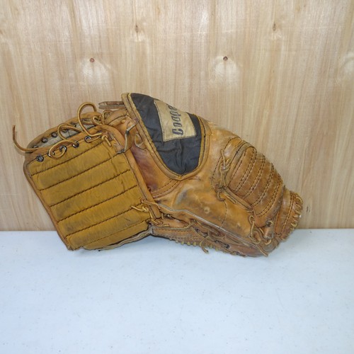 Vintage 1970’s Cooper Leather Hockey Goalie Glove GM21 ST Catcher Profesional