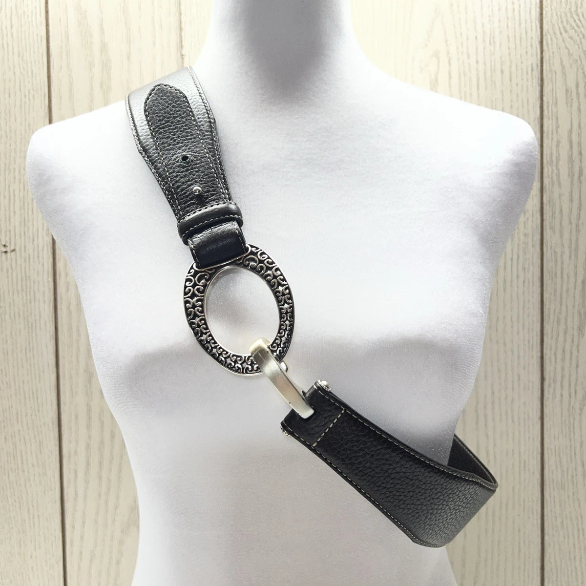 Brighton Patent Moc Croc Leather Embossed Chain Belt Oval Silver Hook Buckle MOC CROC Belt BRIGHTON Cinch Belt Croc Embossed Faux Leather  main image 4
