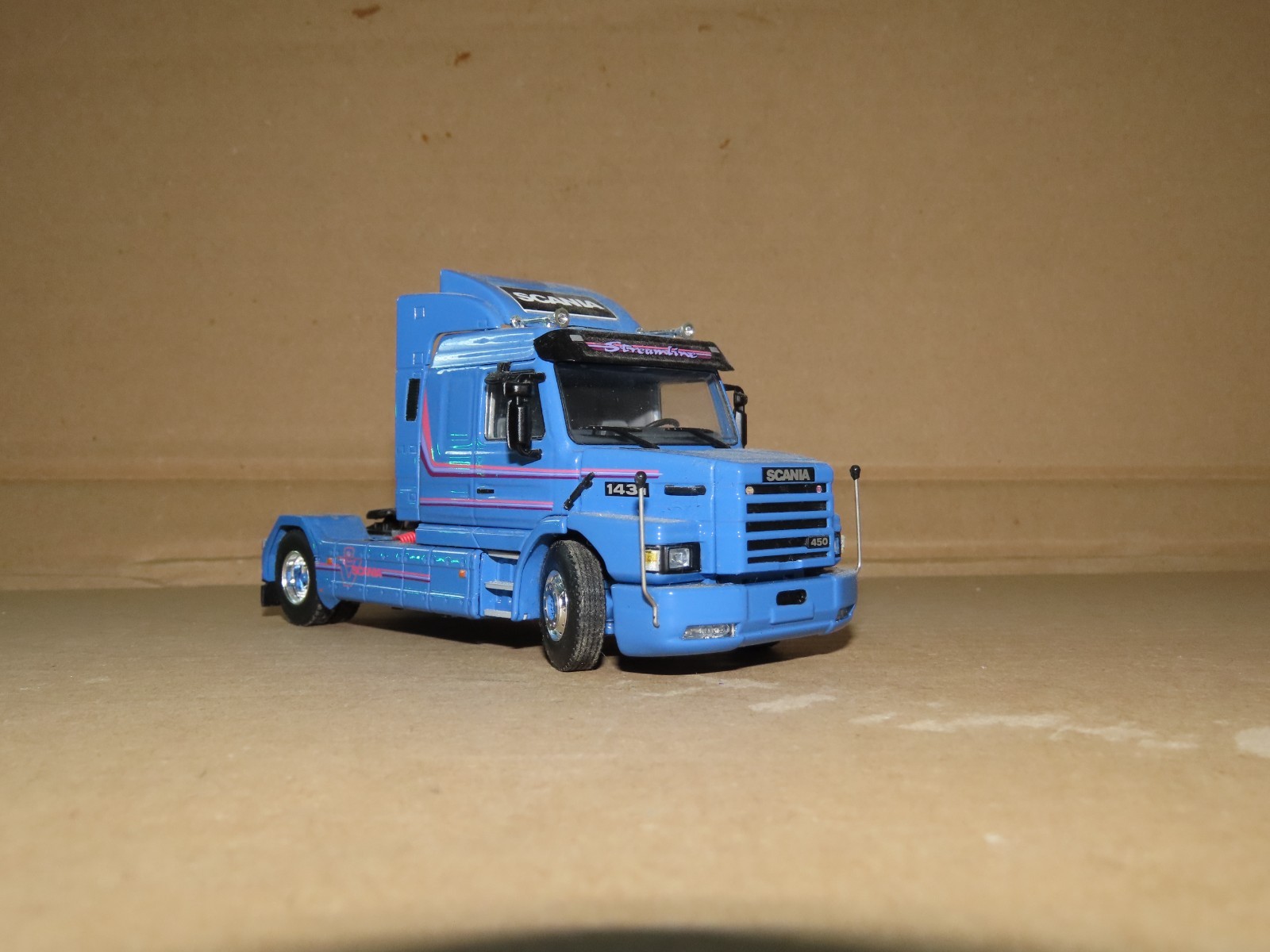 WSI 04-2132 Scania 3 Series Streamline Scale 1:50