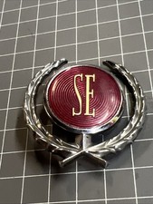 VINTAGE ORIGINAL CM SE REGAL WREATH VALIANT BADGE MUSCLE CAR 1970s MOPAR CHARGER