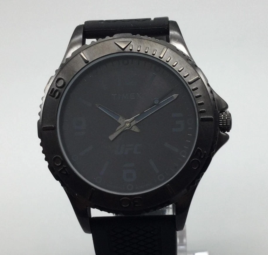 Reloj Timex UFC para hombre 41 mm esfera negra TW2V58000 batería nueva Foto 2 de 4