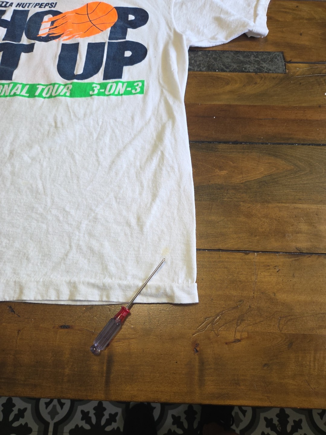 Hoop It Up T Shirt M 1990 3 on 3 Basketball Pizza Hut National Tour FOTL image 9