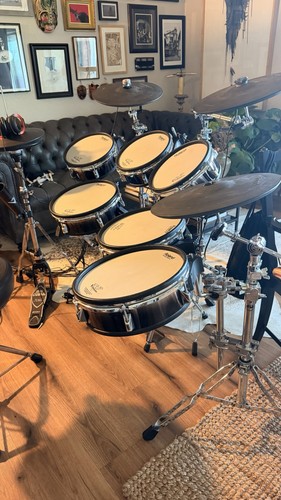Roland V-Drums Electronic Drum Kit w/ TD-20 Percussion Sound Module