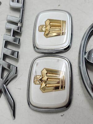 JDM TOYOTA CROWN GRS180 GRS181 GRS182 GRS183 SET OF EMBLEMS OEM | eBay
