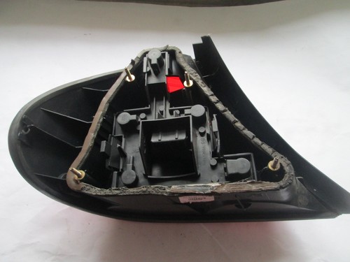 FORD MONDEO DRIVER SIDE O/S REAR LIGHT MK2 1996-2000 - Afbeelding 2 van 2