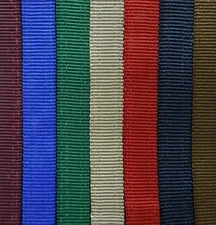 NEW   VALHOMA HORSE HALTERS with ADJUSTABLE CHIN - YEARLING - SIZE 300 - 500 LBS