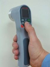 AEL IR 4400 Equine Laser Therapy Unit - 904nm Single Head 300mW Class 3B