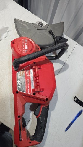 Milwaukee M18 FUEL Brushless Saw w/ One Key Model# 2786-20 USED WITHOUT BLADE