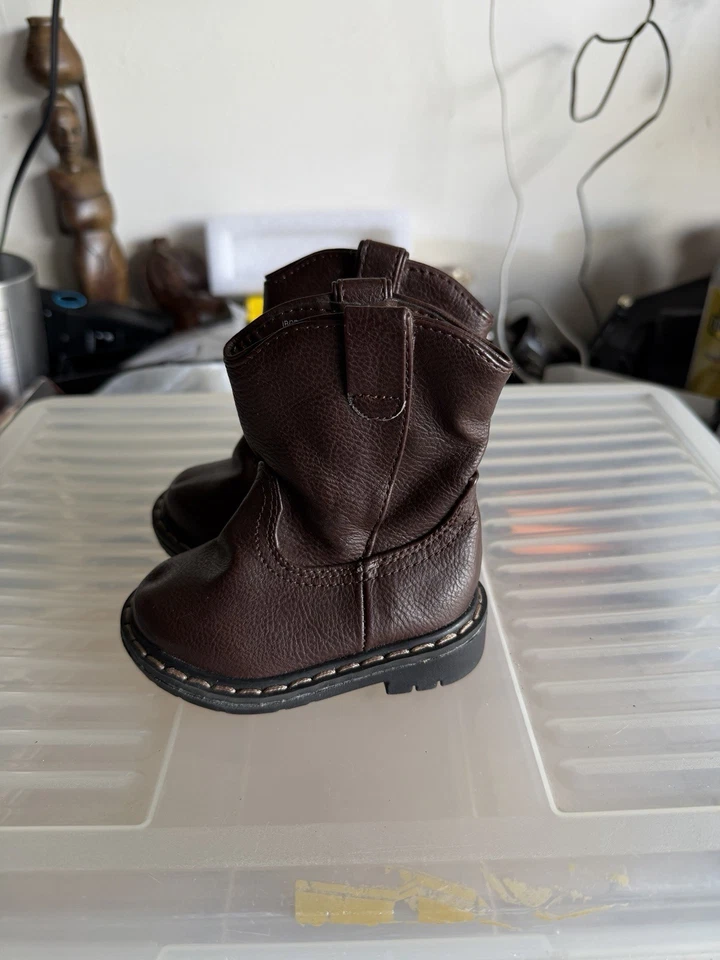 Garanimals 学步儿童男孩棕色靴子 3 码(美国)- 人造皮革 — 第 4/4 张图片