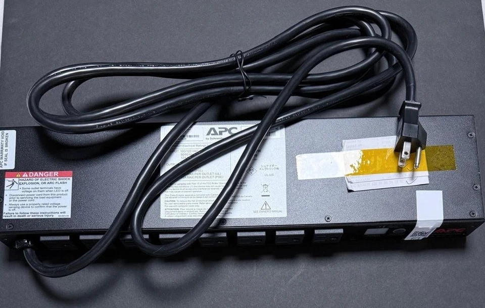 APC AP7900B Switched Rack PDU 1U 100–120V 15A 8-Outlet New Open Box Schneider - Image 2 of 3