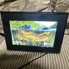 GiiNii GT701P1 7-inch LCD Digital Photo Frame Black USB Clock Calendar JPEG MP3