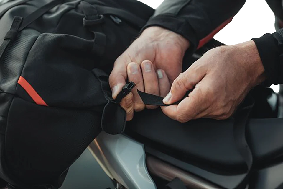 SW-MOTECH PRO Cargobag Tail Bag - 50 Liter - Black/Anthracite For - Image 4 of 4