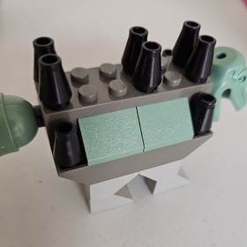 LEGO Dinosaurs: Baby Iguanodon (7001) & Baby Ankylosaurus (7000) pre-owned no bo