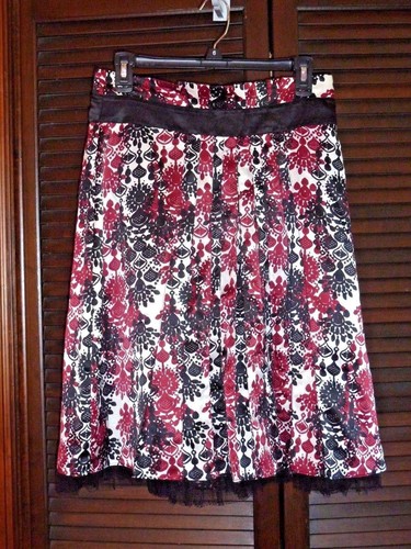 Falda Plisada Satinada Worthington Roja Negra Blanca, Dobladillo de Malla con Volantes, Cremallera, Talla 8