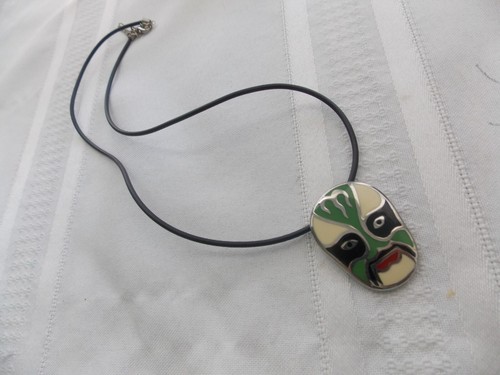 Black Green Cream Red Mask Face Pendant Black Cord Necklace #ST445 - Picture 5 of 8
